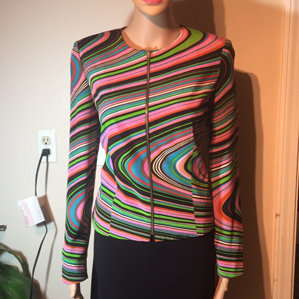Maggy London gorgeous silk top